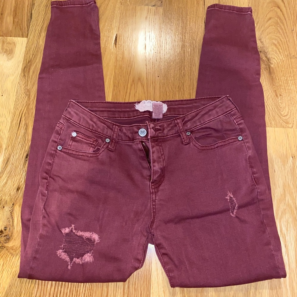 Cute ripped jeans!!